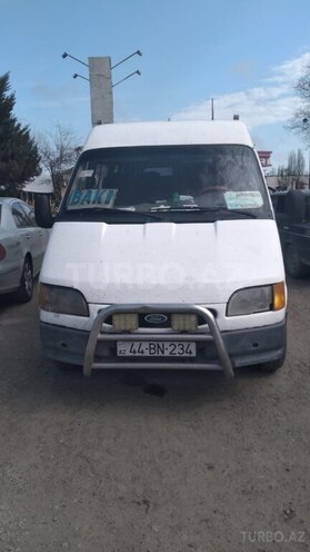 Ford Transit-4