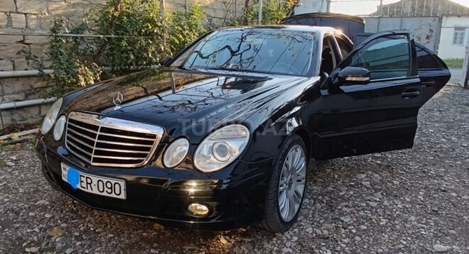 Mercedes E 220-4
