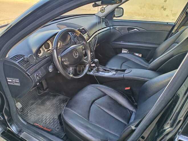 Mercedes E 220-12
