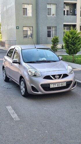 Nissan March-5