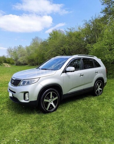 Kia Sorento-2