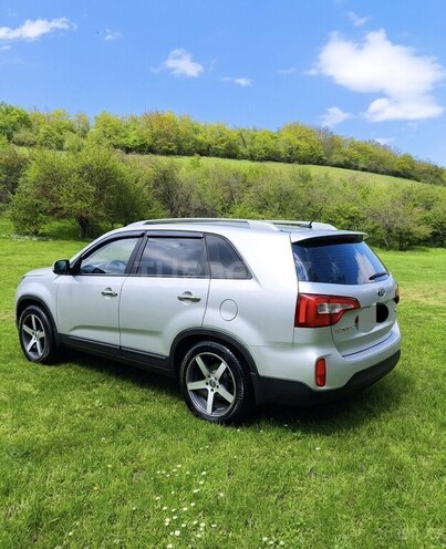 Kia Sorento-3