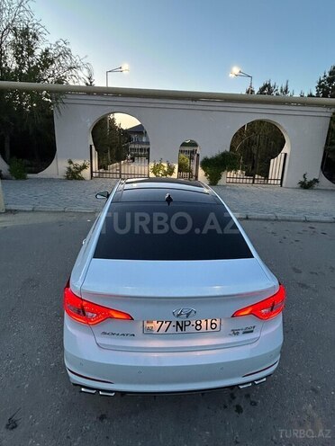 Hyundai Sonata-9