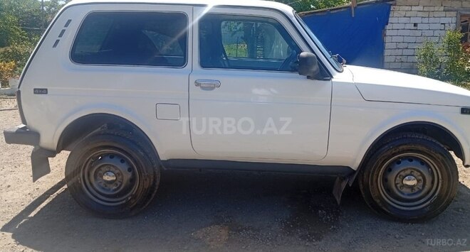 LADA (VAZ) Niva-3
