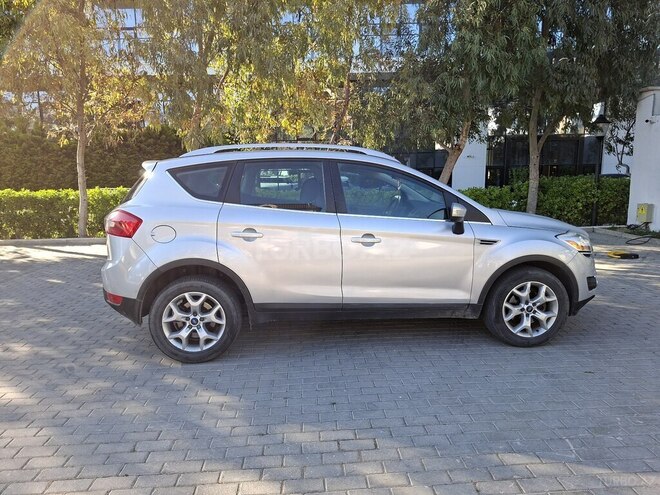 Ford Kuga-3