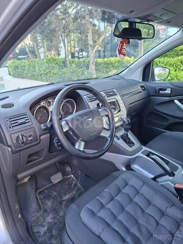 Ford Kuga-5