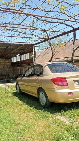 Kia Rio-4