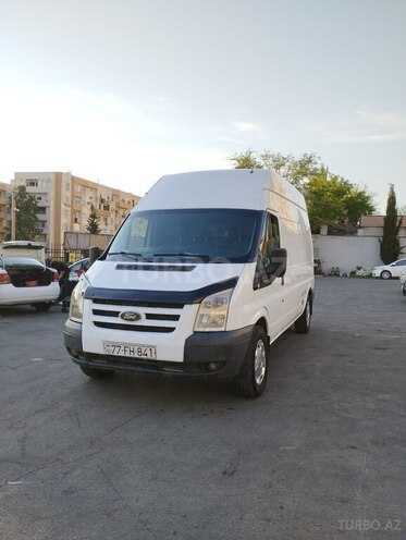 Ford Transit-1