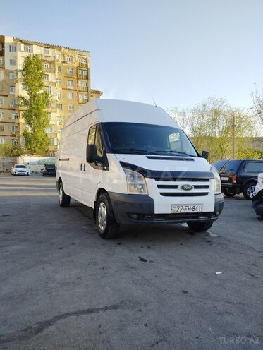 Ford Transit-11