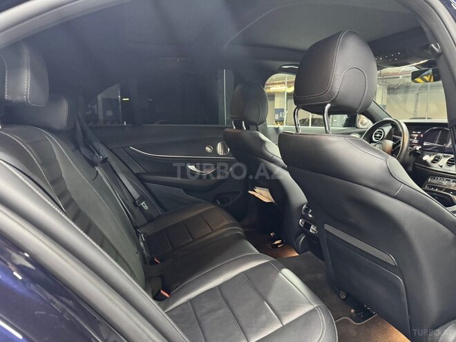 Mercedes E 300 e 4MATIC-7