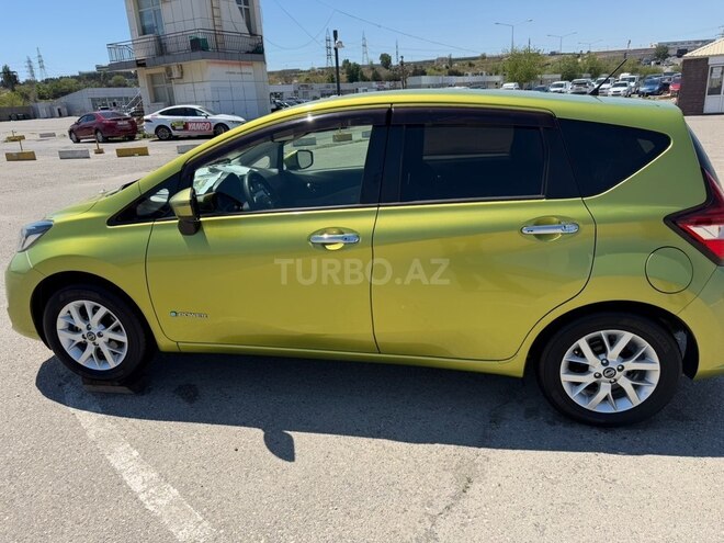 Nissan Note-8