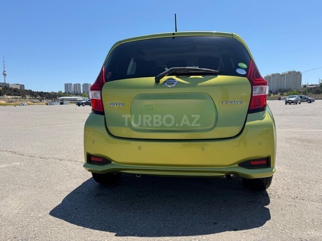 Nissan Note-2
