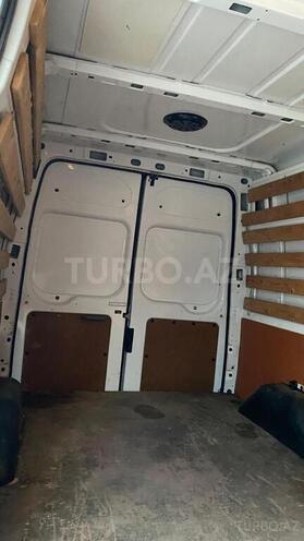 Ford Transit-5