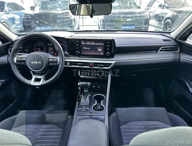 Kia K5-8