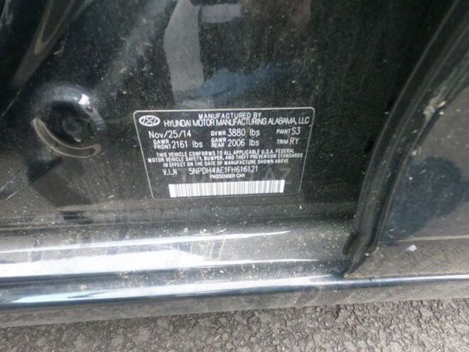 Hyundai Elantra-16