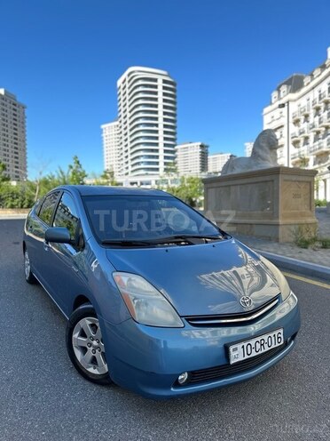 Toyota Prius-4