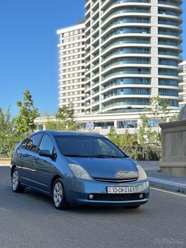Toyota Prius-3