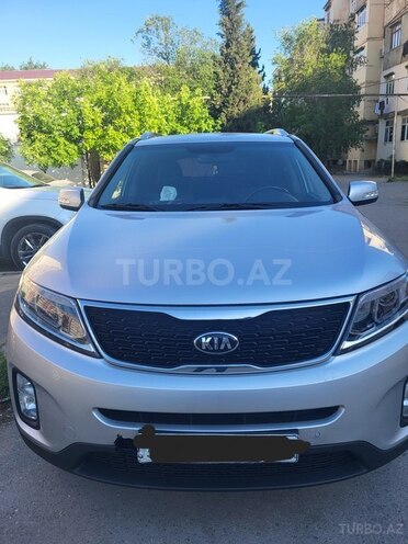Kia Sorento-1