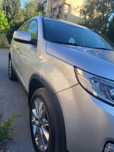 Kia Sorento-2