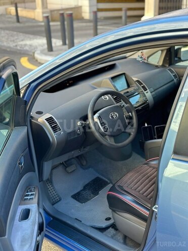Toyota Prius-11