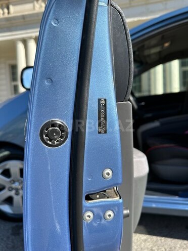 Toyota Prius-14