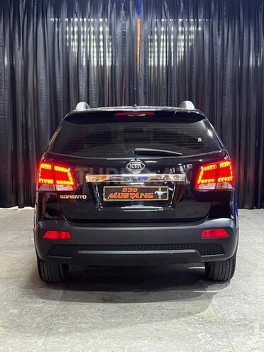 Kia Sorento-10