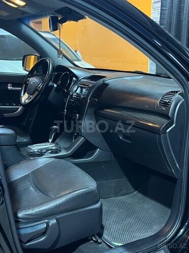 Kia Sorento-15