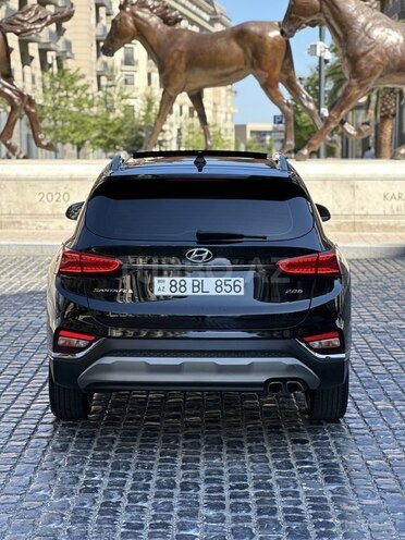Hyundai Santa Fe-10