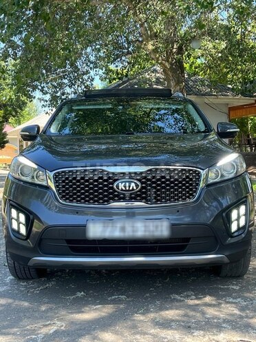 Kia Sorento-1