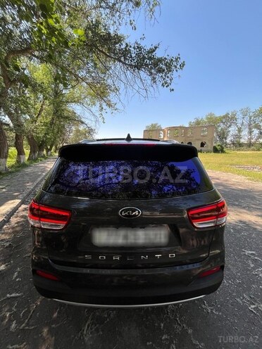 Kia Sorento-6