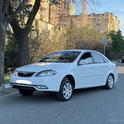Daewoo Gentra-1