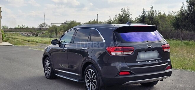 Kia Sorento-10