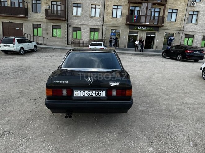 Mercedes 190-5