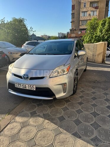 Toyota Prius-1