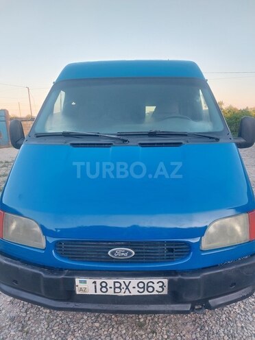 Ford Transit-1