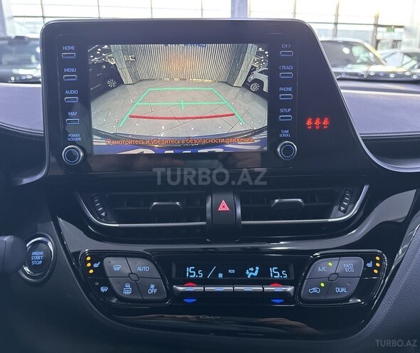 Toyota C-HR-15