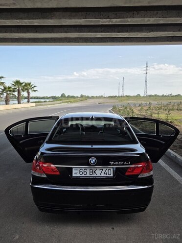 BMW 740-13