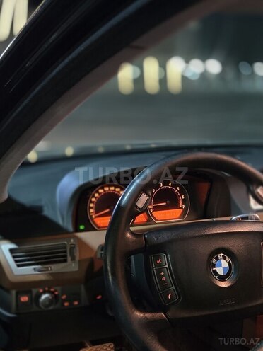BMW 740-16