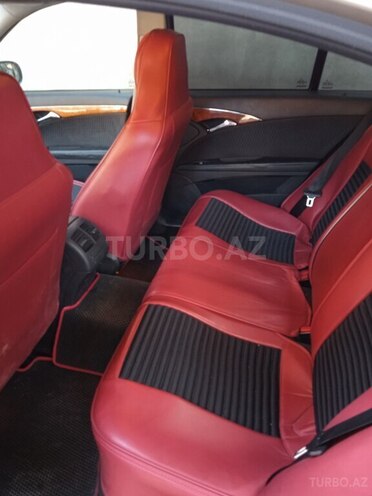 Mercedes E 240-5
