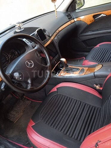 Mercedes E 240-6