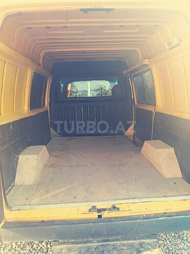 Ford Transit-5