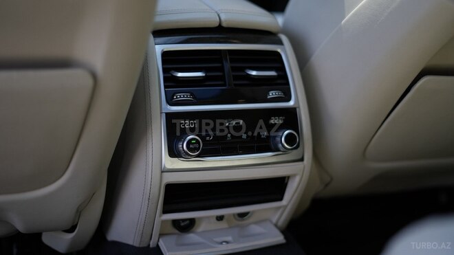 BMW 740-10