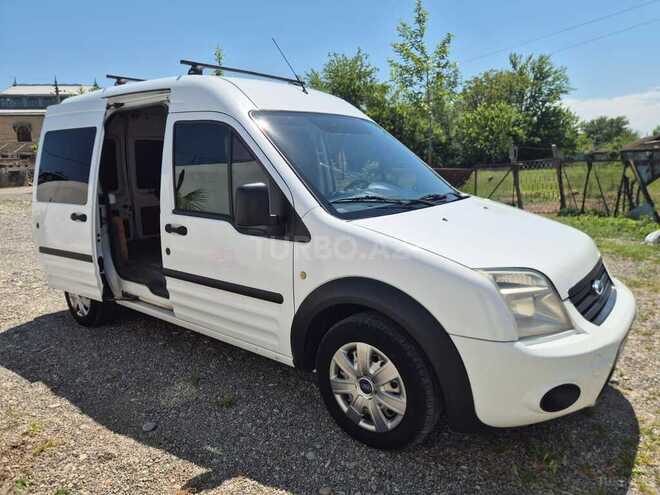 Ford Transit Connect-10