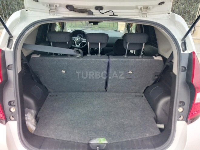 Nissan Note-5