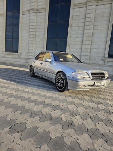 Mercedes C 240-4