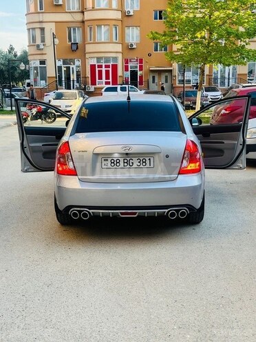 Hyundai Accent-10