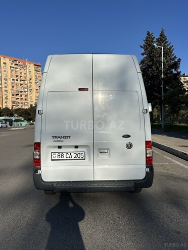 Ford Transit-7