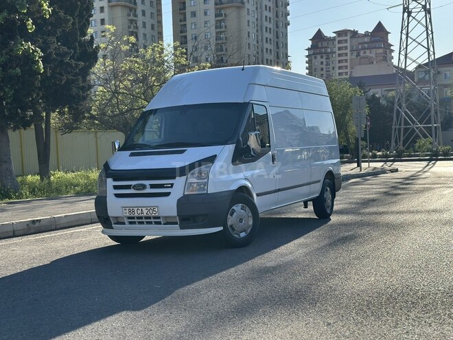 Ford Transit-3