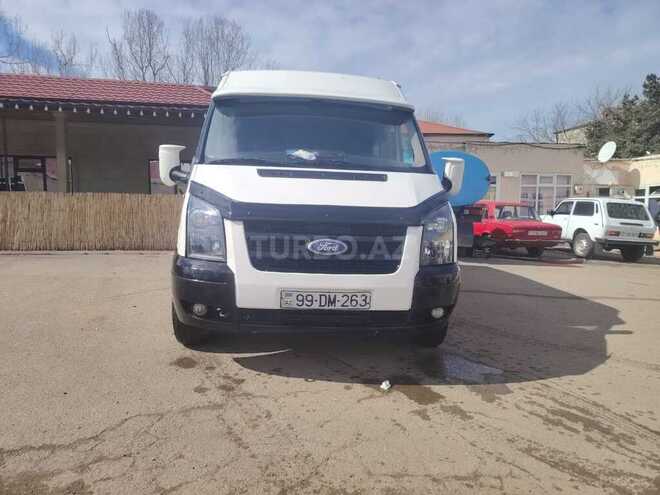 Ford Transit-2