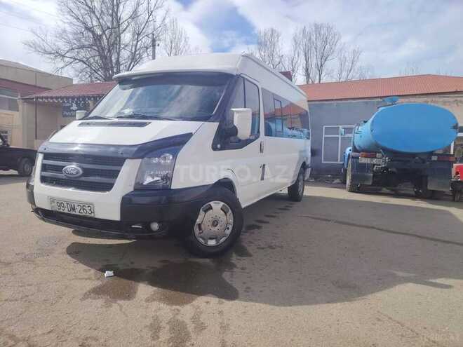 Ford Transit-18